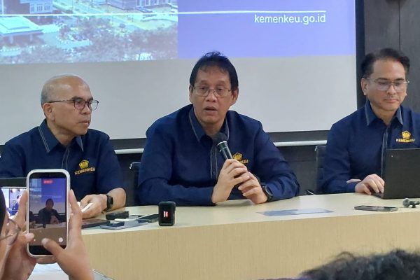 Pemerintah Tunda Pungut Pajak Marketplace Demi Jaga Daya Beli