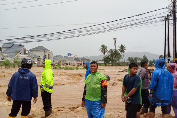Banjir Padang Belum Surut, 672 Warga Mengungsi