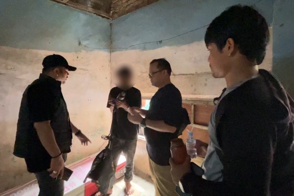Polisi Gerebek Narkoba di Multatuli Medan, Sejumlah Pelaku Kabur Lompat ke Sungai