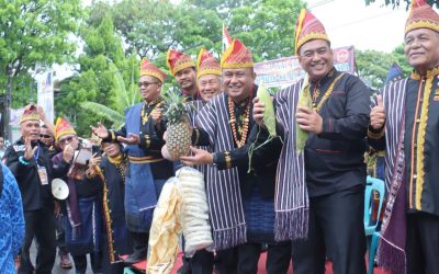 Puncak HUT ke-28 HIMPAK, Bupati Dairi Ajak Perkuat Persatuan dan Lestarikan Budaya Pakpak